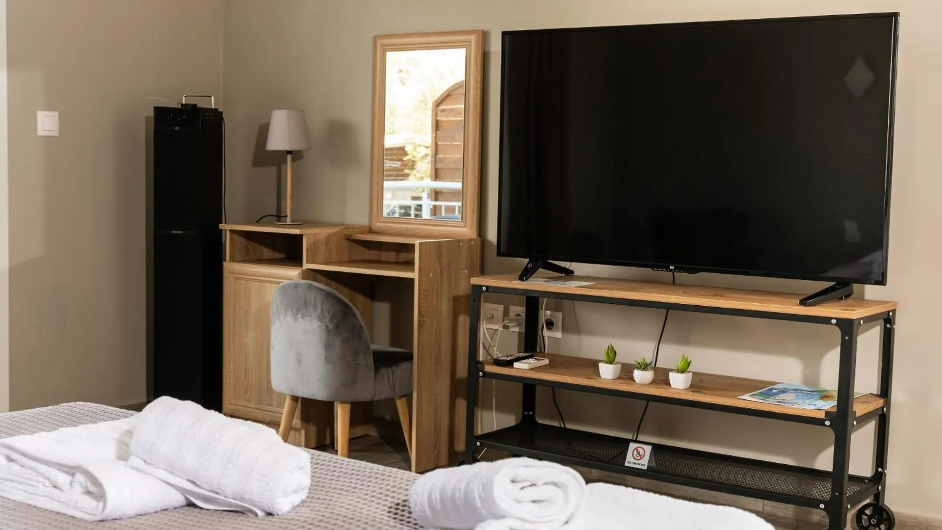 Vot Villas Ormos Panagias Guest house
