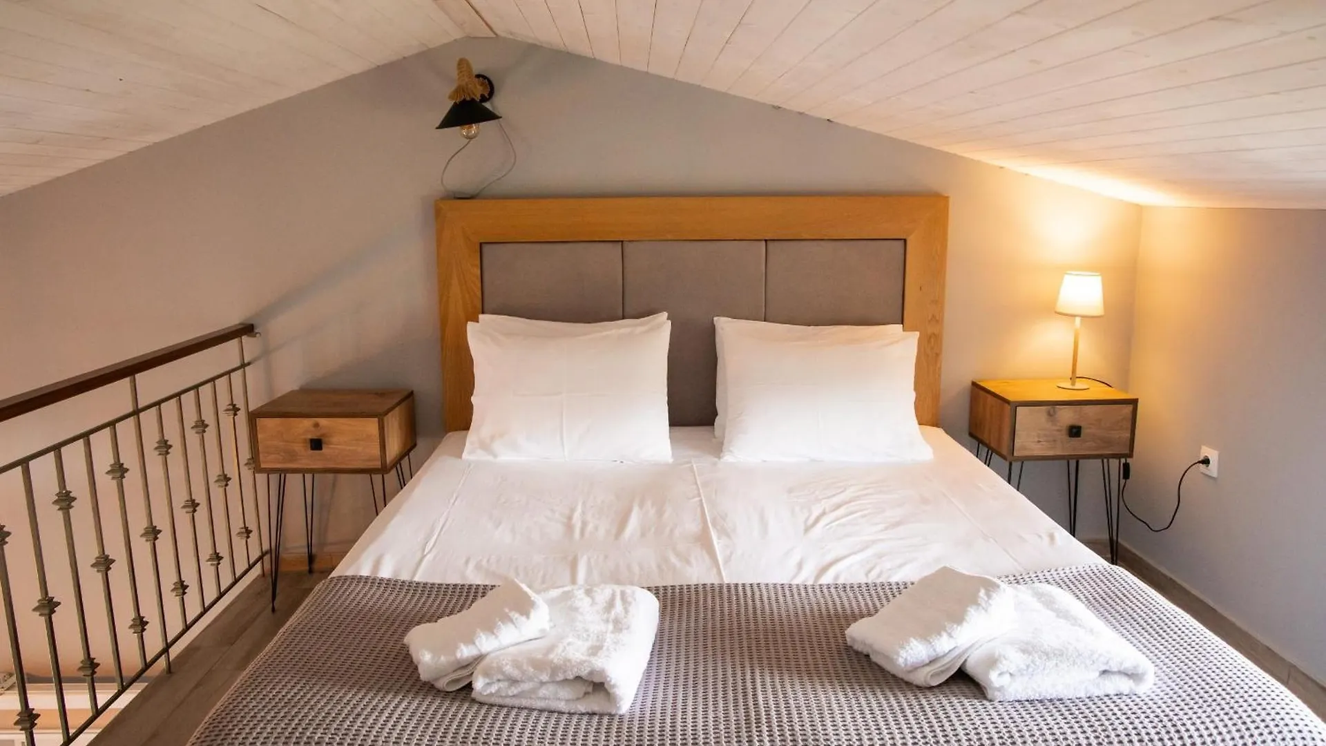 Vot Villas Ormos Panagias Guest house